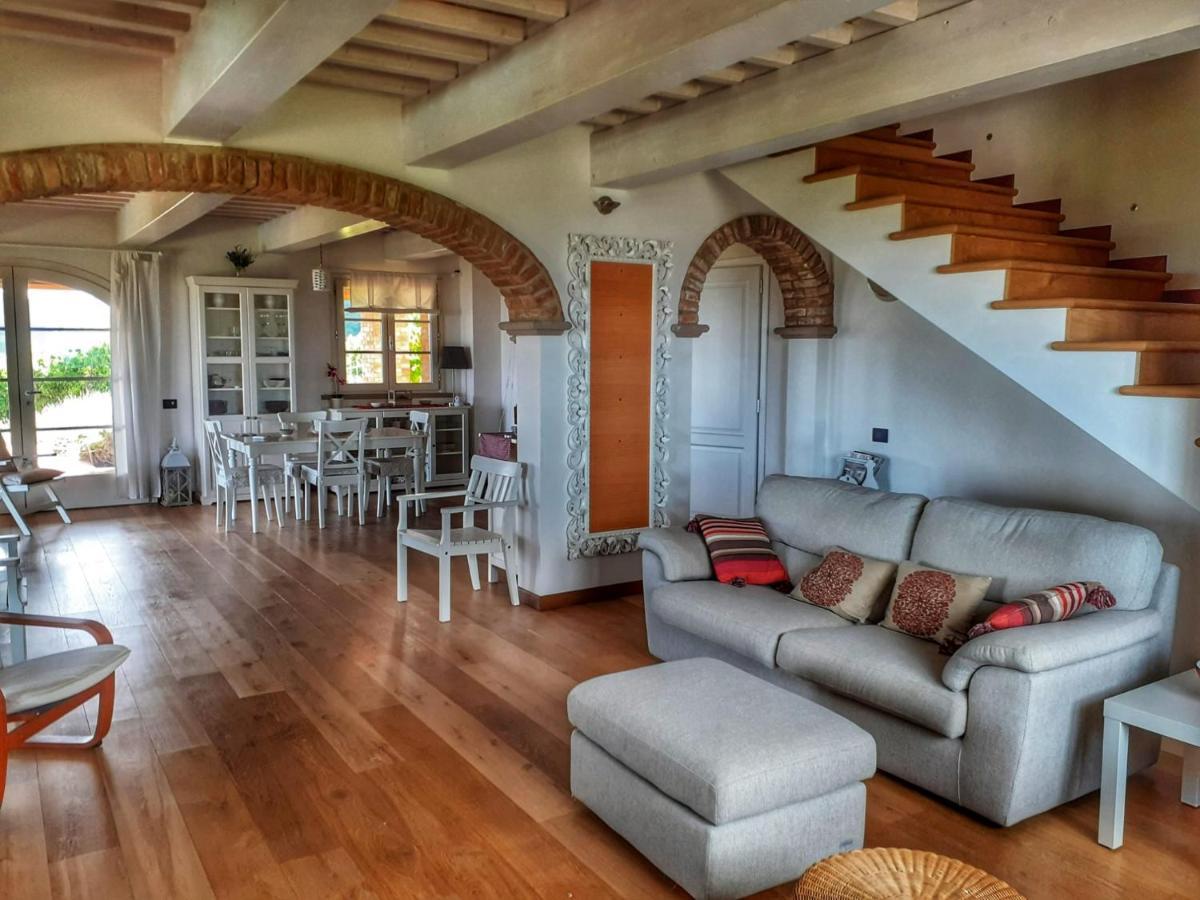 Dimora Degli Angeli Villa Chianni Luaran gambar