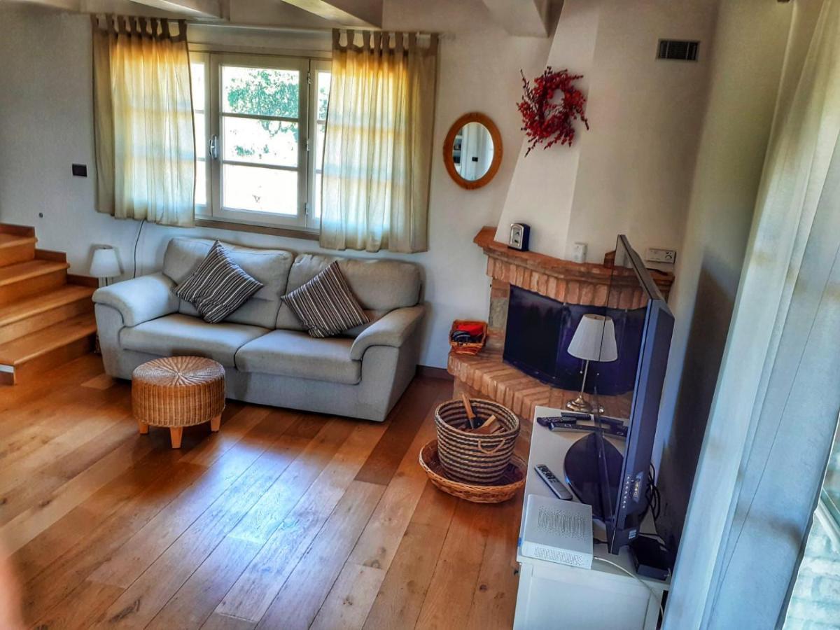 Dimora Degli Angeli Villa Chianni Luaran gambar